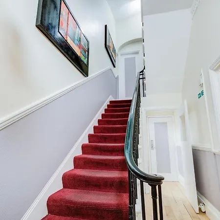 Admiral At Park Avenue 3* London
