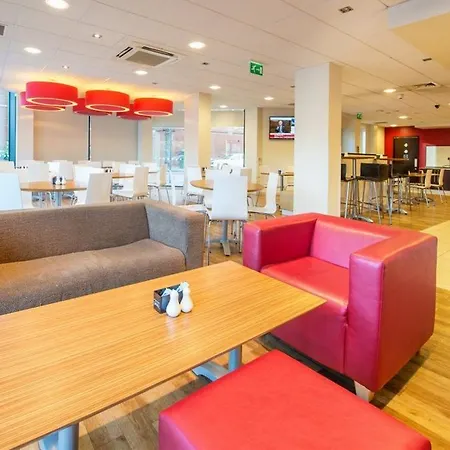Travelodge London 3*