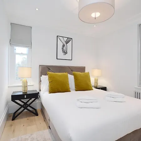 Elysian House - Kensington Serviced Apartment London