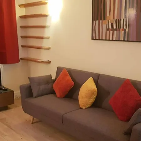 Holiday home Garland Modern House With Parking & Garden Croydon