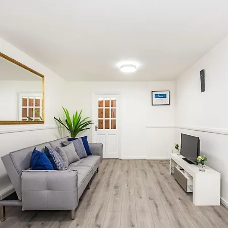 Hillsquare Residences - Tufnell Court At Victoria Park London