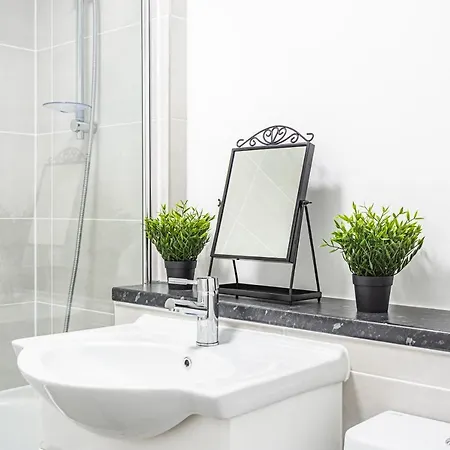 Hillsquare Residences - Tufnell Court At Victoria Park London