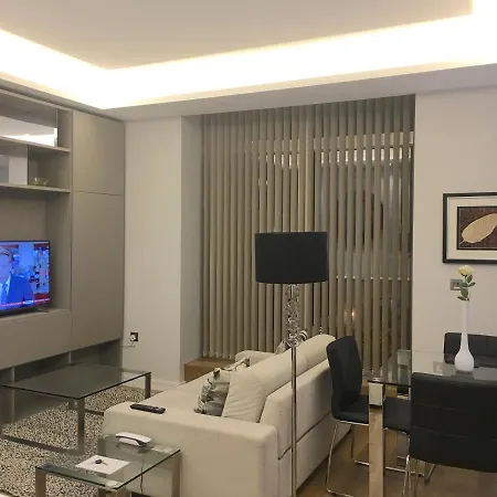 Trafalgar Luxury Apartment London