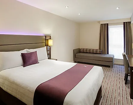 فندق Premier Holborn 3*