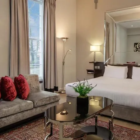 Doubletree By Hilton - Greenwich 4*