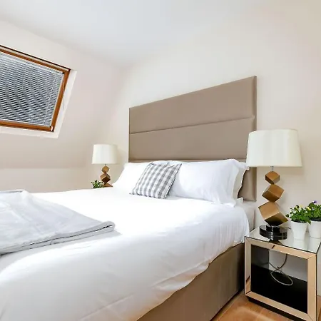 Hotel D Arblay Street London