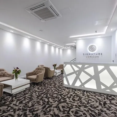 Signature London Hotel 3*