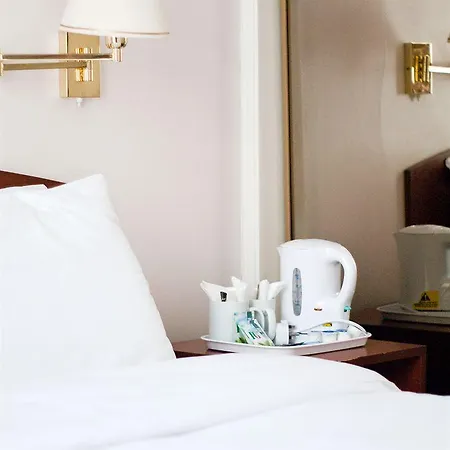 St George's Hotel 2*