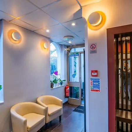 Hotel New Dawn