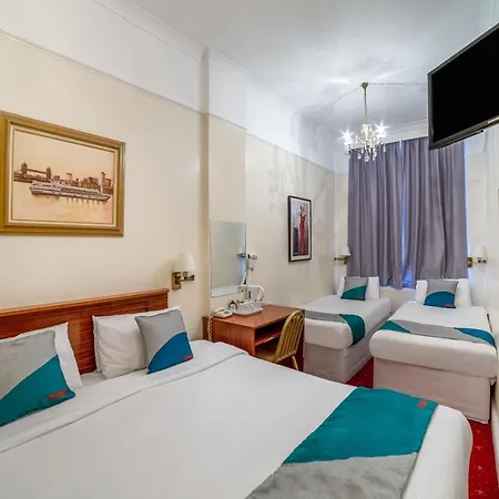 St George's Hotel 2*