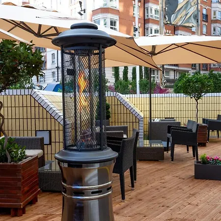 Copthorne Tara Kensington Hotel