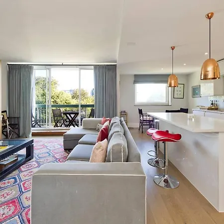 Bright 2-bed In Fashionable Chelsea