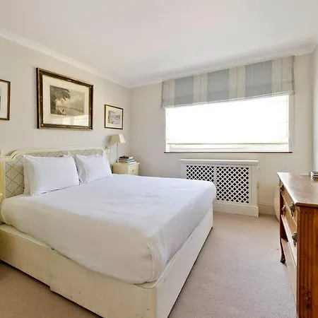 Bright 2-bed In Fashionable Chelsea *