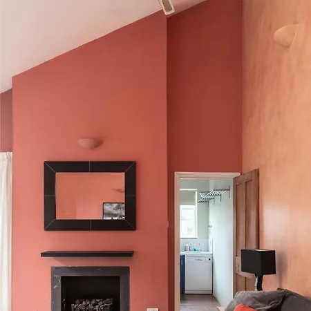 Wix's Lane Apartment