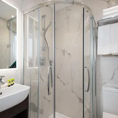 Hotel Brit Elephant Castle 3*