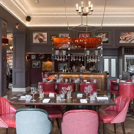 The Park 3* Teddington