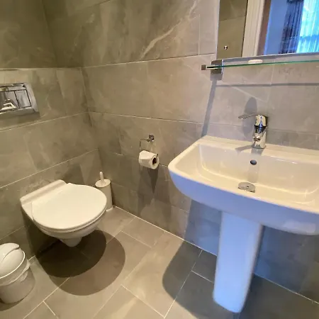 Belvedere Hotel 2*
