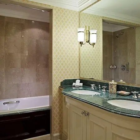 Cheval Thorney Court At Hyde Park Aparthotel 5*
