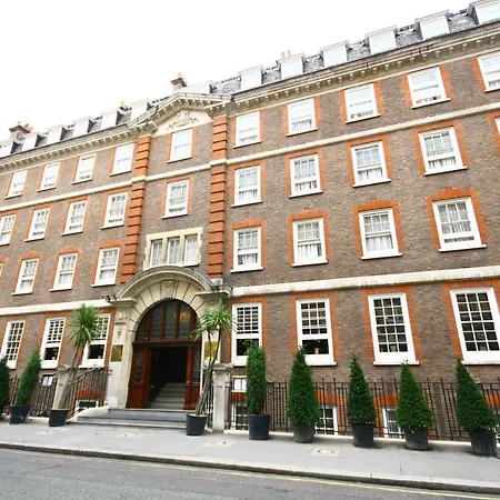 Fitzrovia 4*