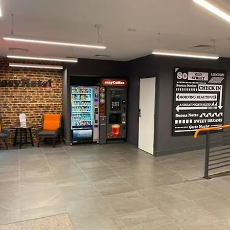 Hotel Easyhotel Shoreditch 3*